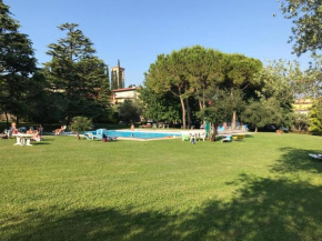 Residence L'Oliveto Garden and Swimming pool San Felice Del Benaco